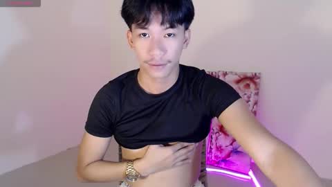 itsme_cxhennn online show from October 13, 6:10 pm