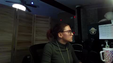 ItsMeSophie X online show from September 24, 4:25 pm