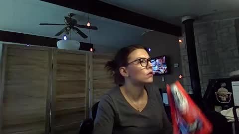 ItsMeSophie X online show from November 4, 6:31 pm