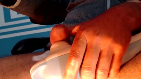 itsmeyes69 online show from April 26, 11:13 pm