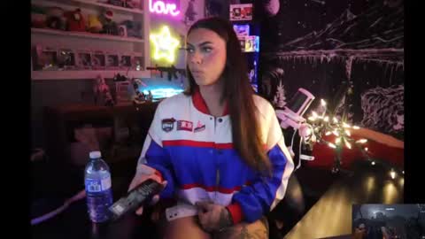 Nicki Foxx online show from February 25, 2:03 am