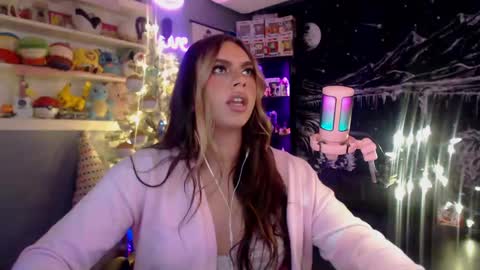 Nicki Foxx online show from December 12, 2:26 am