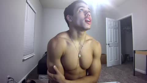 Snapshot of itstarzan chatting on December 21, 11:13 pm TARZAN online show from December 21, 11:13 pm