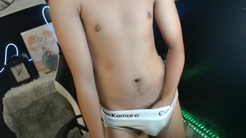 Kyle online show from May 19, 2:07 am