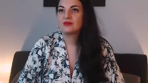 Melissa Khaan online show from December 28, 12:45 pm