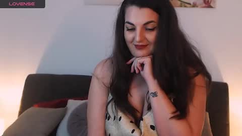 Melissa Khaan online show from December 21, 3:20 pm