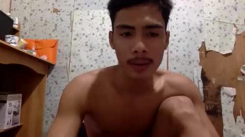 itzme_urboy online show from May 11, 11:06 am
