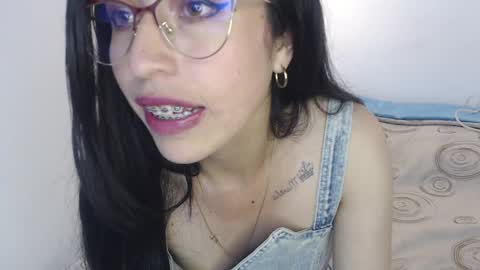 Adris online show from February 9, 2:38 am