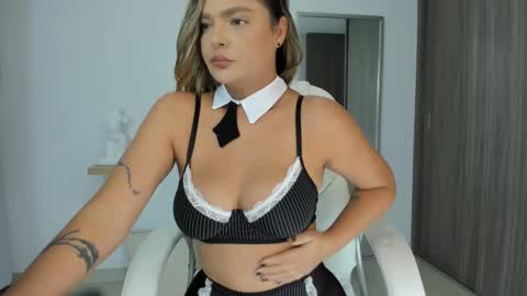 Snapshot of ivannasaenzcute chatting on March 11, 12:54 am Ivanna online show from March 11, 12:54 am