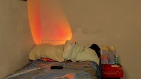 Snapshot of ivano_jones chatting on January 19, 5:37 am Ivano online show from January 19, 5:37 am