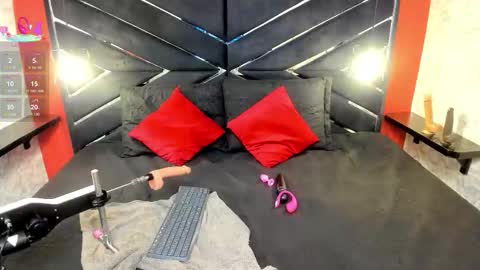 Ivis  online show from January 18, 1:31 pm