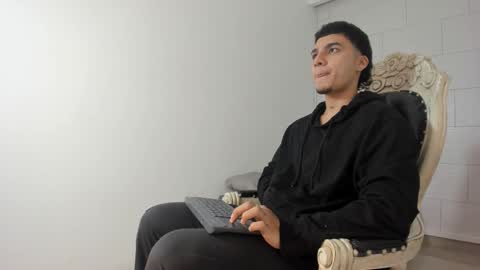 Ivo Beischel online show from October 12, 5:22 am