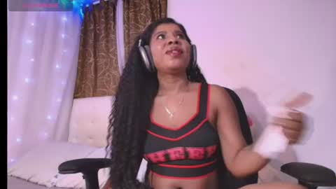  Ivon  Miss Jones  online show from June 14, 3:52 am