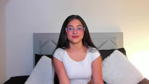 Ivonne Lennox online show from March 7, 6:43 pm