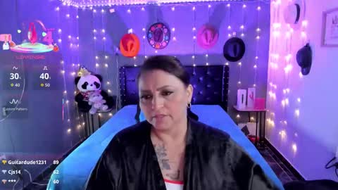 Ivonne online show from December 5, 6:34 am