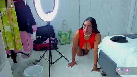 IVONSANCHEZ online show from November 5, 4:14 am