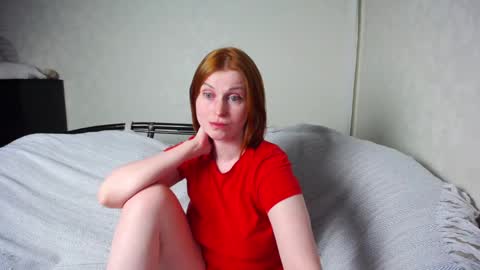 Snapshot of ivoryanne chatting on February 13, 8:03 pm Anne online show from February 13, 8:03 pm