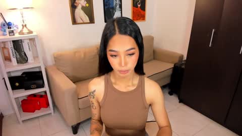kirstenelsie online show from January 28, 12:47 am