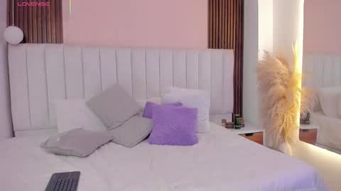 maria  online show from January 7, 3:33 am