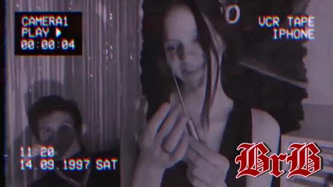 Ivy and Lester online show from December 4, 3:48 pm