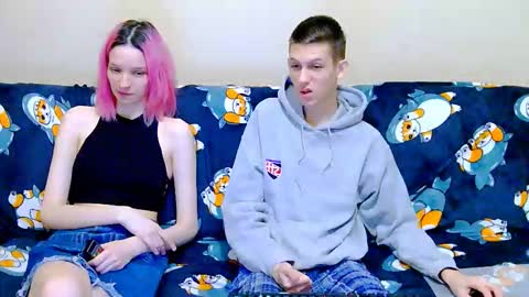 Ivy and Lester online show from October 23, 5:42 am