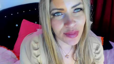 Snapshot of ivy__taylorr chatting on March 9, 1:25 am Diana Rojas online show from March 9, 1:25 am