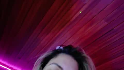 Diana Rojas  online show from November 10, 2:25 am