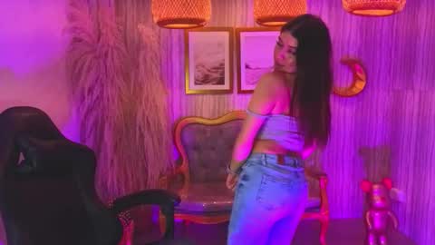 Ivy  online show from September 29, 8:30 pm