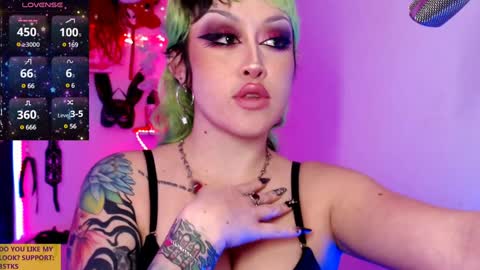 Snapshot of ivy_rosse chatting on January 15, 5:37 pm You can find more of me here  online show from January 15, 5:37 pm