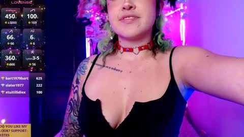 Snapshot of ivy_rosse chatting on December 5, 7:00 pm You can find more of me here  online show from December 5, 7:00 pm