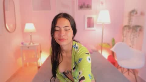 Ivy sweet online show from March 19, 9:20 pm