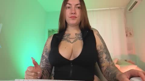 IVY - Follow me 3 online show from September 12, 9:33 am