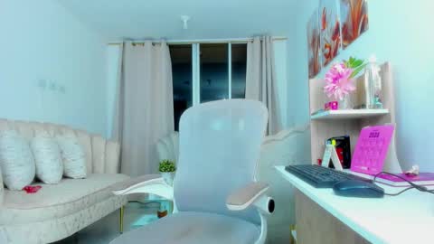 Adriana Independent Model online show from February 21, 1:19 am