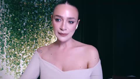 Miss Ivy online show from February 1, 4:33 pm