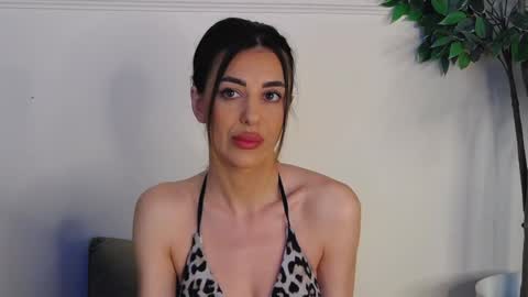 IvyLustt online show from May 26, 5:57 am