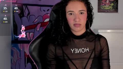 Snapshot of ivymanson_ chatting on December 2, 12:02 pm Camila online show from December 2, 12:02 pm