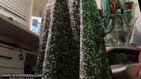 Snapshot of ivyminxxx chatting on December 4, 9:23 am Ivy Minxxx online show from December 4, 9:23 am