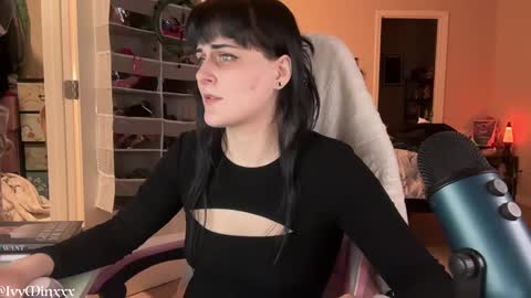 Snapshot of ivyminxxx chatting on January 17, 6:26 am Ivy Minxxx online show from January 17, 6:26 am