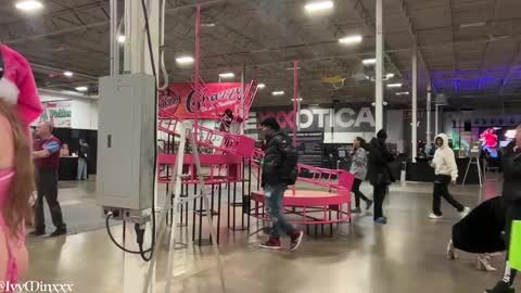 Snapshot of ivyminxxx chatting on December 8, 10:36 pm Ivy Minxxx online show from December 8, 10:36 pm