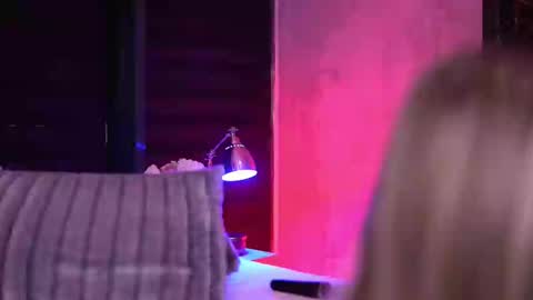 IvyRowa online show from February 14, 7:33 pm