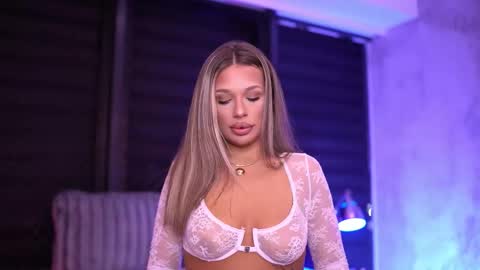 IvyRowa online show from February 22, 7:47 pm