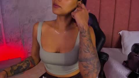 Snapshot of iwannataste_u chatting on February 9, 12:08 pm Leja online show from February 9, 12:08 pm