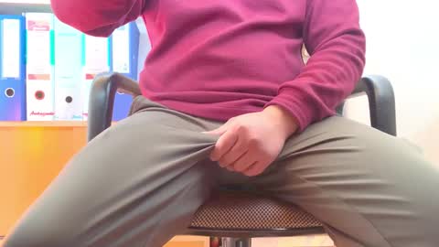 Suya online show from November 27, 9:28 am