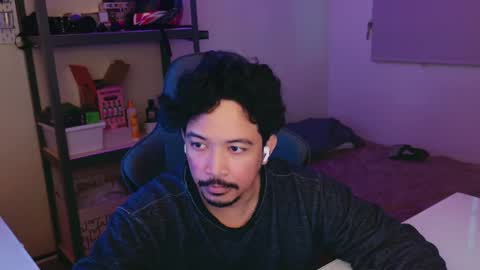 iwasd3nse online show from February 20, 1:25 am