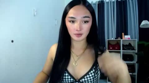 iwillcum4u_ online show from July 10, 12:37 am