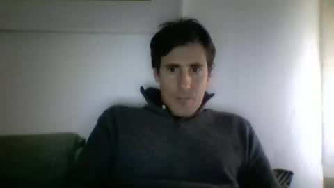Snapshot of iyoperro chatting on December 25, 12:37 pm Casandro online show from December 25, 12:37 pm