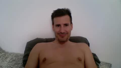 Snapshot of iyoperro chatting on September 13, 8:17 am Casandro online show from September 13, 8:17 am