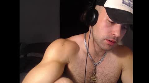 izak144 online show from December 3, 3:48 am