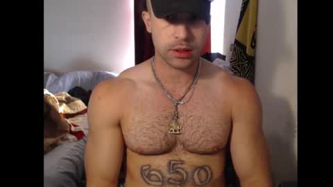 izak144 online show from December 3, 5:06 pm
