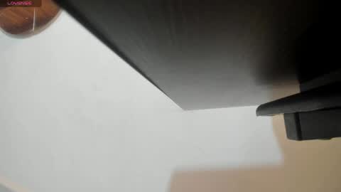 izelevans online show from April 10, 9:58 am